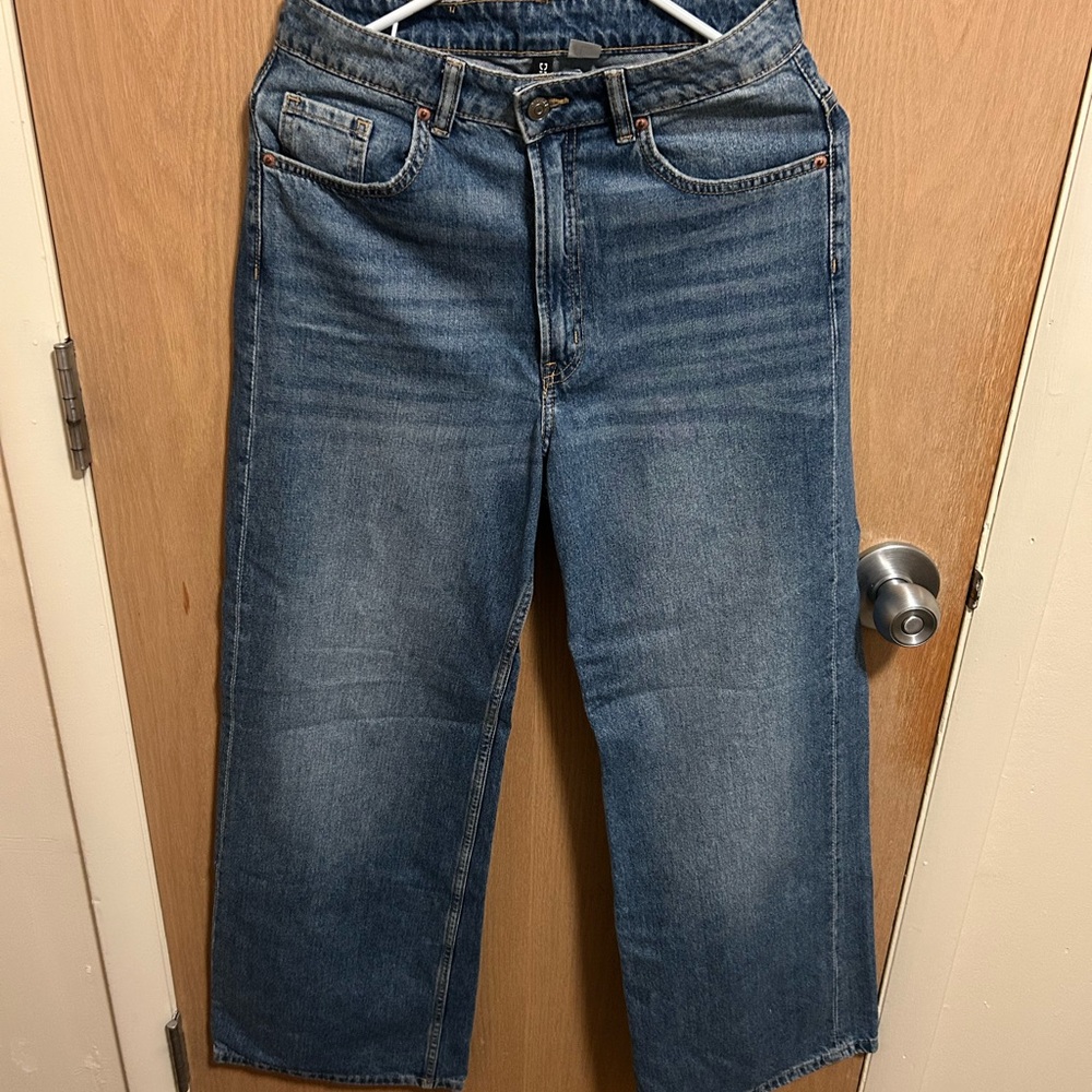 Women's Dark Wash Mid Rise Jeans